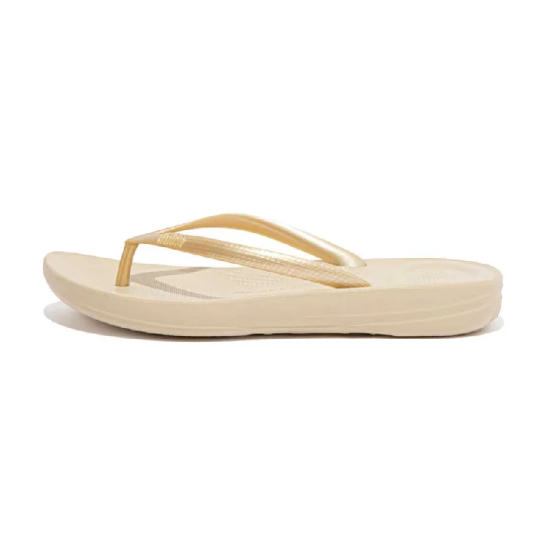 FitFlop Iqushion Ergonomic Flip-Flops Sandals - Gold