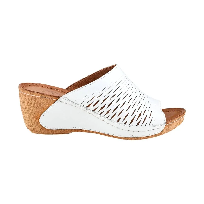 Spring Step Women's Cunacena Sandal - White